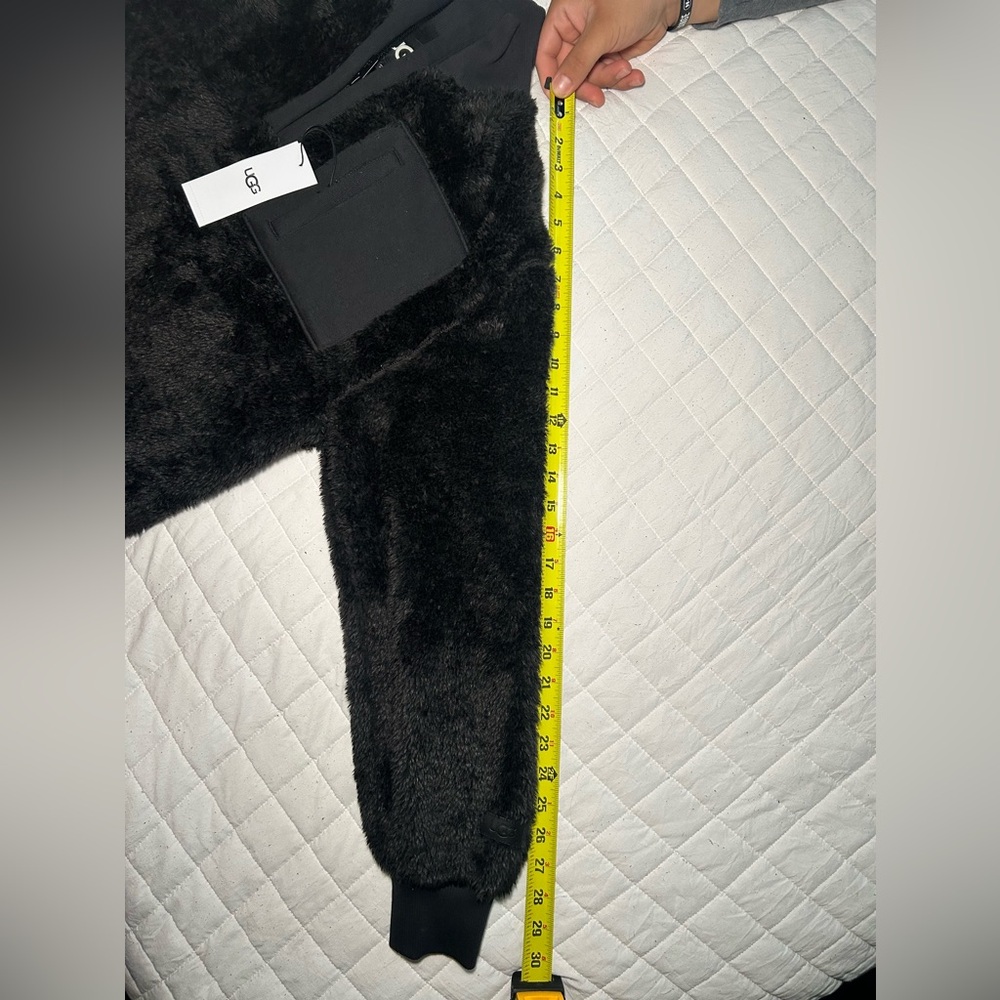 Ugg jacket - Picture 5 of 5